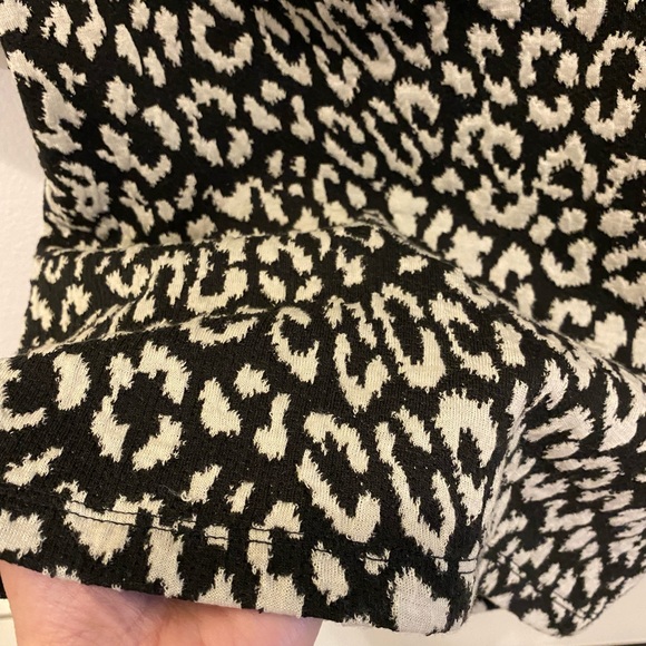 Free People Black & White Cheetah Print Puff Sleeve Square Neck Top - XS - Picture 6 of 12